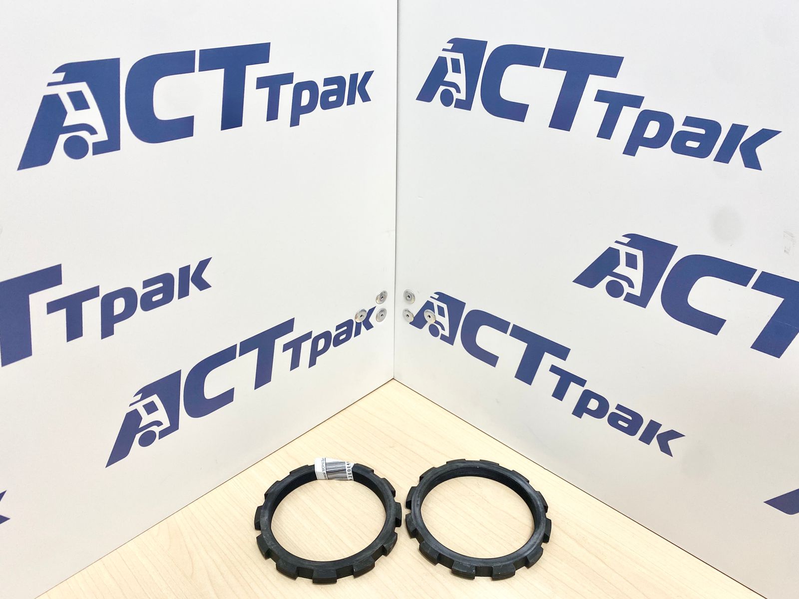 Гайка ступицы задней правой MCP16 Оригинал CNHTC 711W90620-0049
